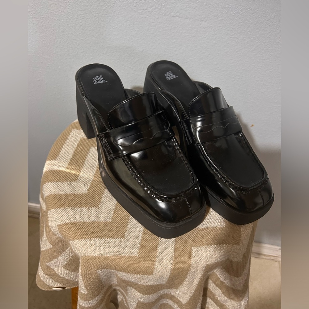 Wild Fable Platform Black Slide In Size 11 NWOT
